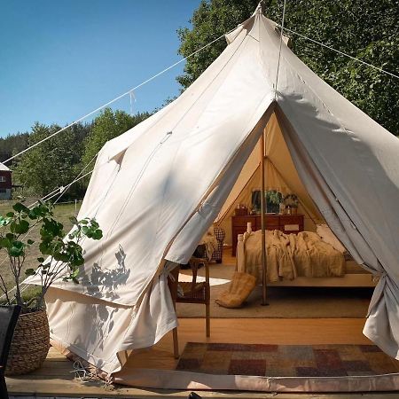 Idyllisk Glamping Rett Ved Elven Hotel Skien Exterior foto