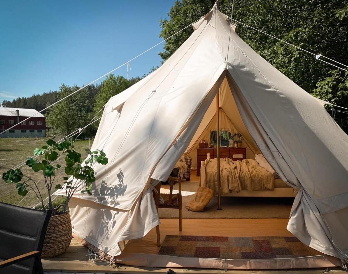 Idyllisk Glamping Rett Ved Elven Hotel Skien Exterior foto
